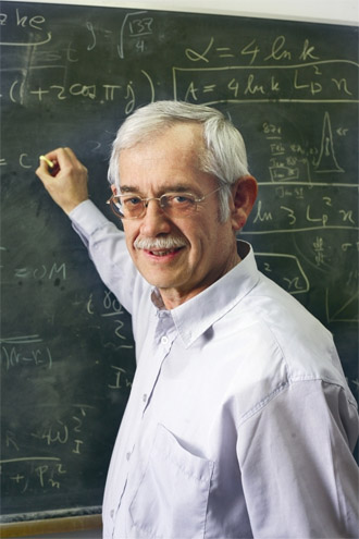 Prof. Jacob Bekenstein (Photo: Sasson Tiram)