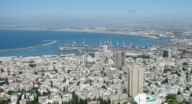 Haifa Bay will be getting a new port. Photo by Uria Ashkenazy/Wikimedia Commons.