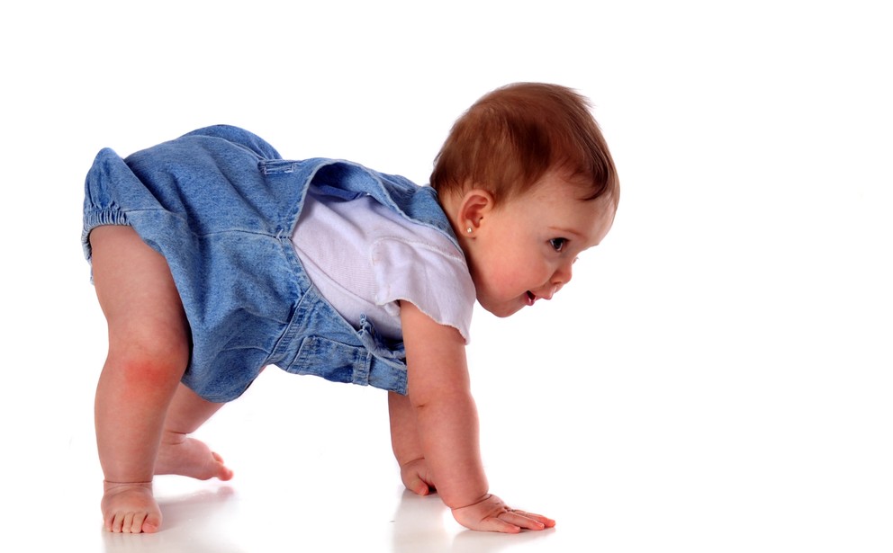 Babies who have started crawling wake up more often at night compared to the period before the crawling. (Shutterstock.com)
