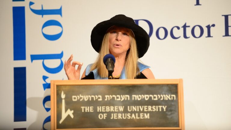 Barbra Streisand delivers her acceptance speech after receiving an honorary doctorate from the Hebrew University of Jerusalem. (Credit: Alexi Rosenfeld, AJR Photography)