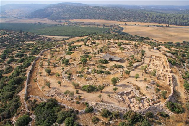 An aerial view of the Khirbet Qeiyafa archaeological site.  (Sky View, courtesy of the Hebrew University and the Israel Antiquities Authority)