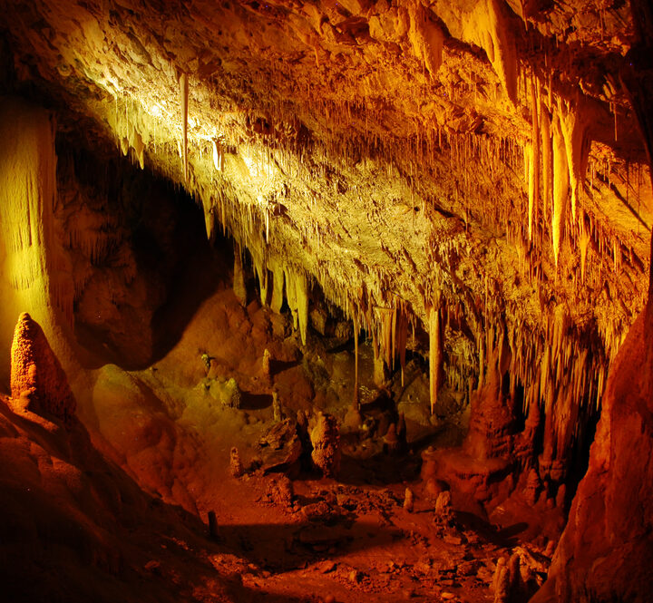 The popular Sorek (Avshalom) Cave near Jerusalem is thought to be much smaller than the newly discovered cave complex in Tzofim. (Shutterstock)