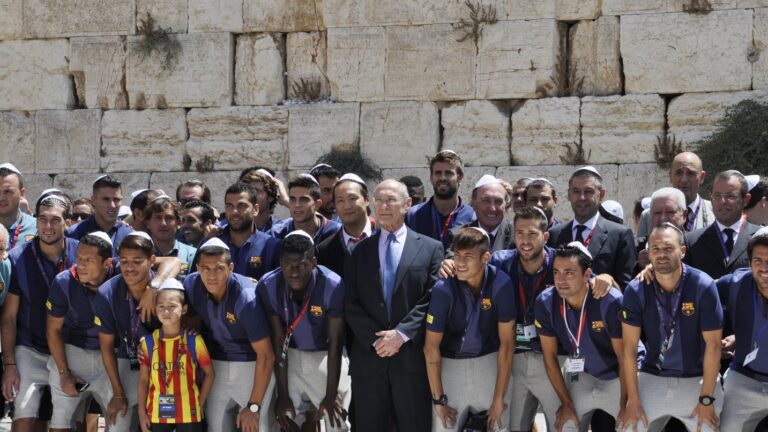 Barcelona FC soccer players visited the Western Wall in Jerusalem today. (Gilad Zamir/Courtesy of Israel Tourism Ministry)
