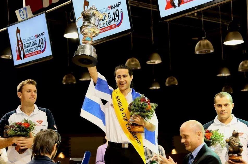 Or Aviram lifts Israel's first-ever Bowling World Cup. (Photo: Or Aviram Facebook Page)