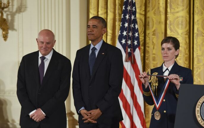 At a White House ceremony on November 20, 2014, President Obama honors Eli Harari with the National Medal of Technology and Innovation. Photo by Ryan K. Morris