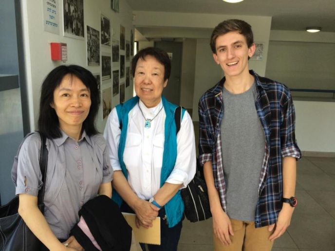 Iddo Gino showing Taiwanese journalists around Haifaâ€™s Hebrew Reali School in 2013.