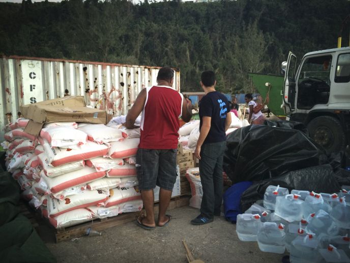 IsraAID brings food and water to cyclone-ravaged Vanuatu. Photoby IsraAID.
