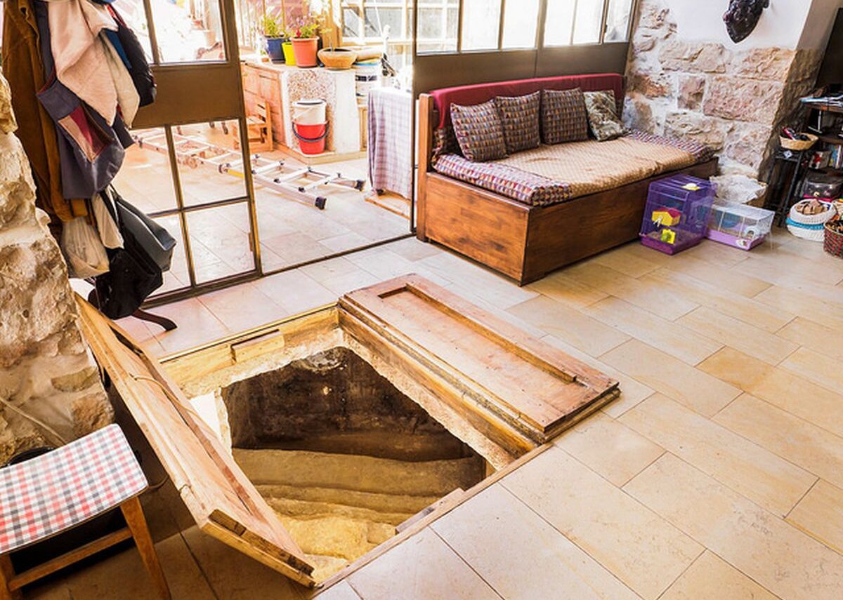 The owners installed trap doors over the mikvah opening. Photo by Assaf Peretz/Israel Antiquities Authority