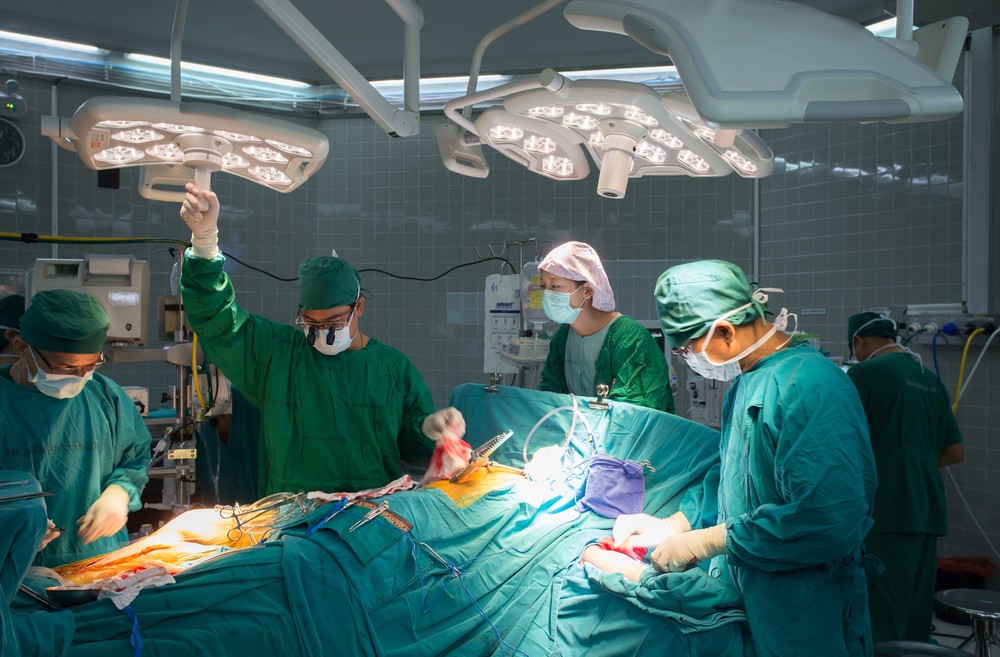 A patient undergoes heart valve repair surgery. Photo via  Surassawadee/Shutterstock.com