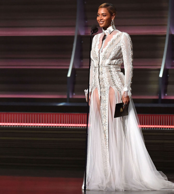 Beyoncé sparkles in an Inbal Dror wedding dress at the Grammy Awards. Photo by Getty