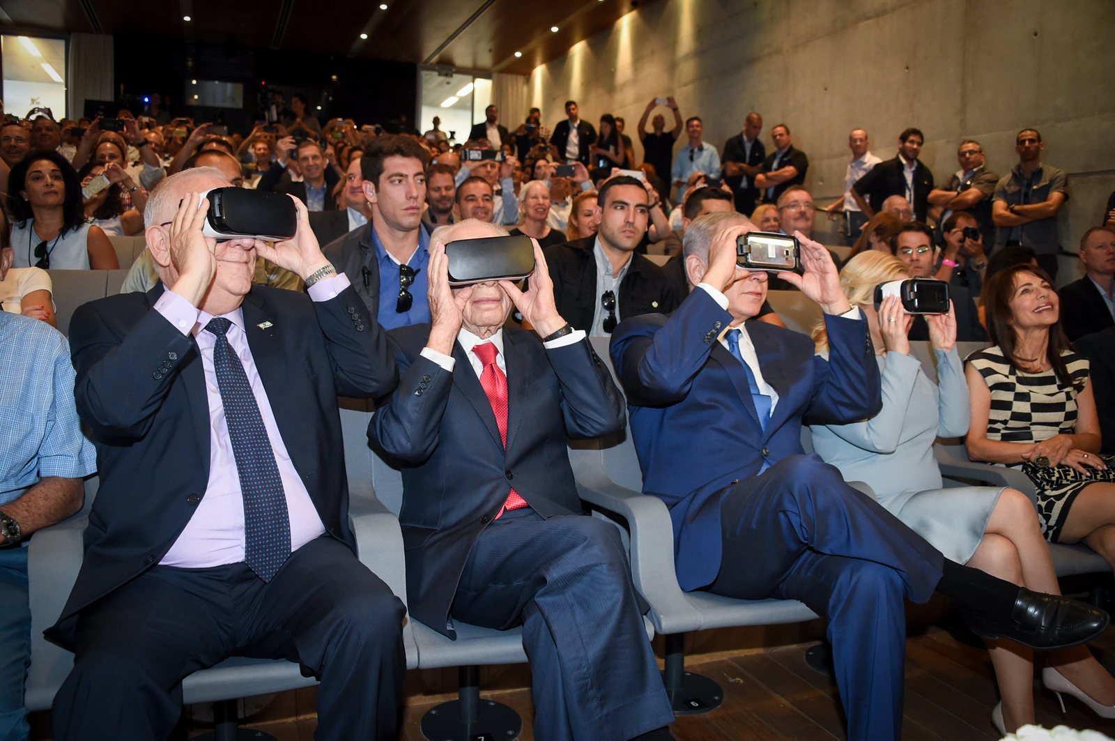 Israeli Prime Minister Benjamin Netanyahu, President Reuven Rivlin and former President Shimon Peres at the launch of the new Israeli innovation museum center, which will be established at the Peres Center for Peace. Photo by Yair Sagi/POOL