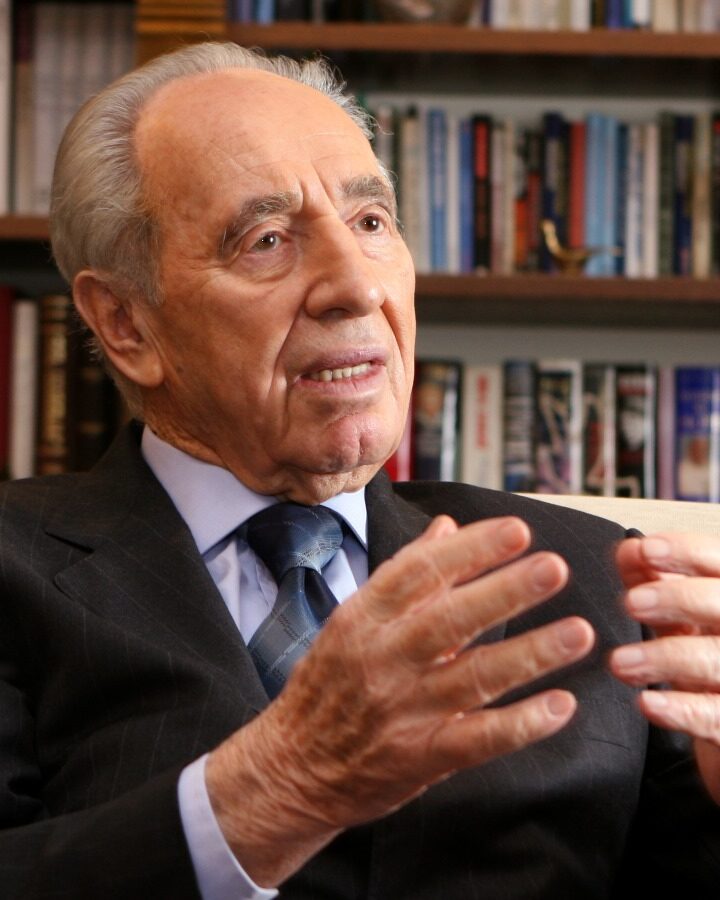 Portrait of Shimon Peres in the presidential office in Jerusalem, March 5, 2008. Photo by Yossi Zamir/FLASH90