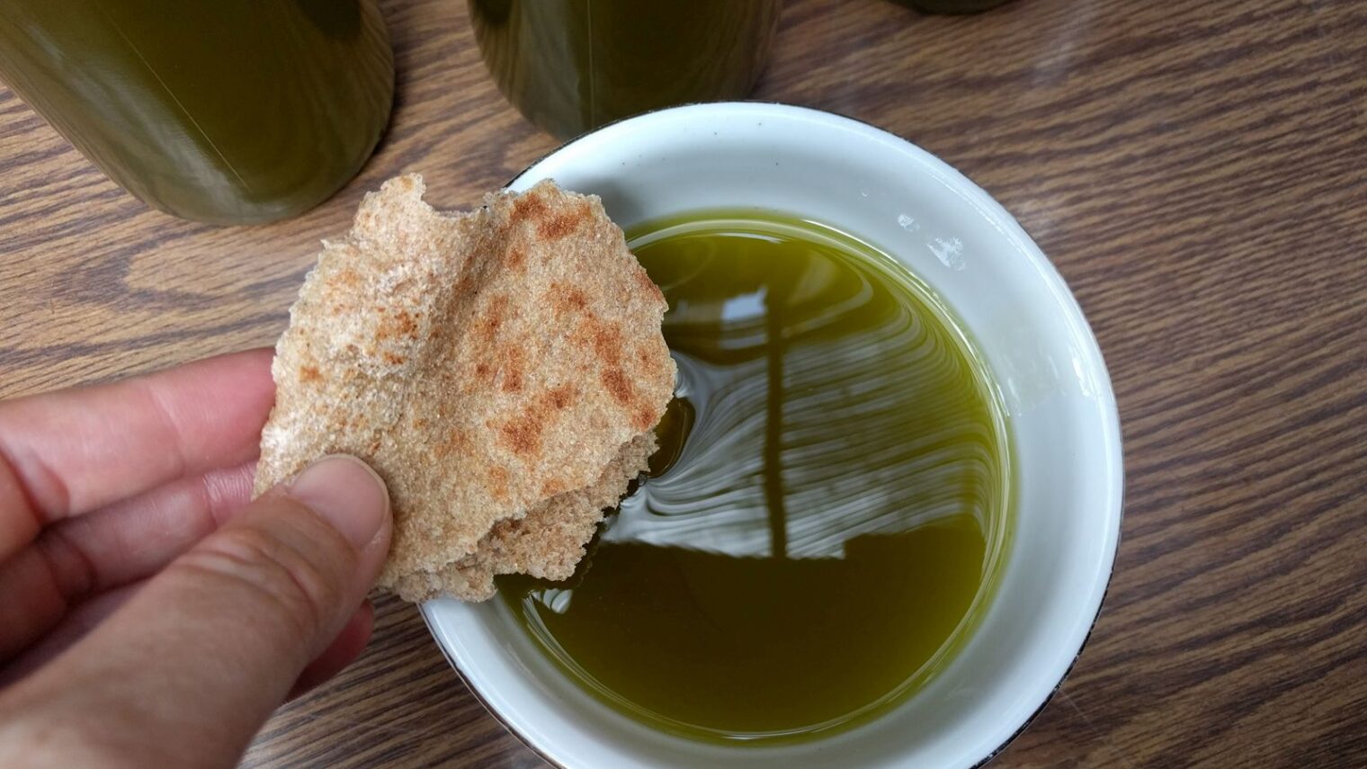 Olive-oil tasting at Deir Hanna. Photo by Viva Sarah Press
