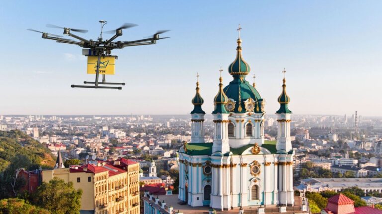 Flytrex provides the software to control this Mule personal delivery drone flying in Ukraine. Photo via Start-Up Nation Finder