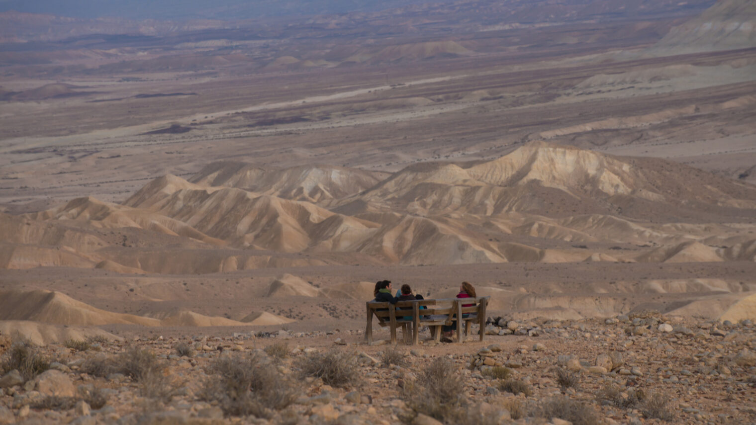 And sometimes it’s quiet and calm. Desert visitors admiring the view over the Negev. Photo by Dani Machlis/Ben-Gurion University of the Negev