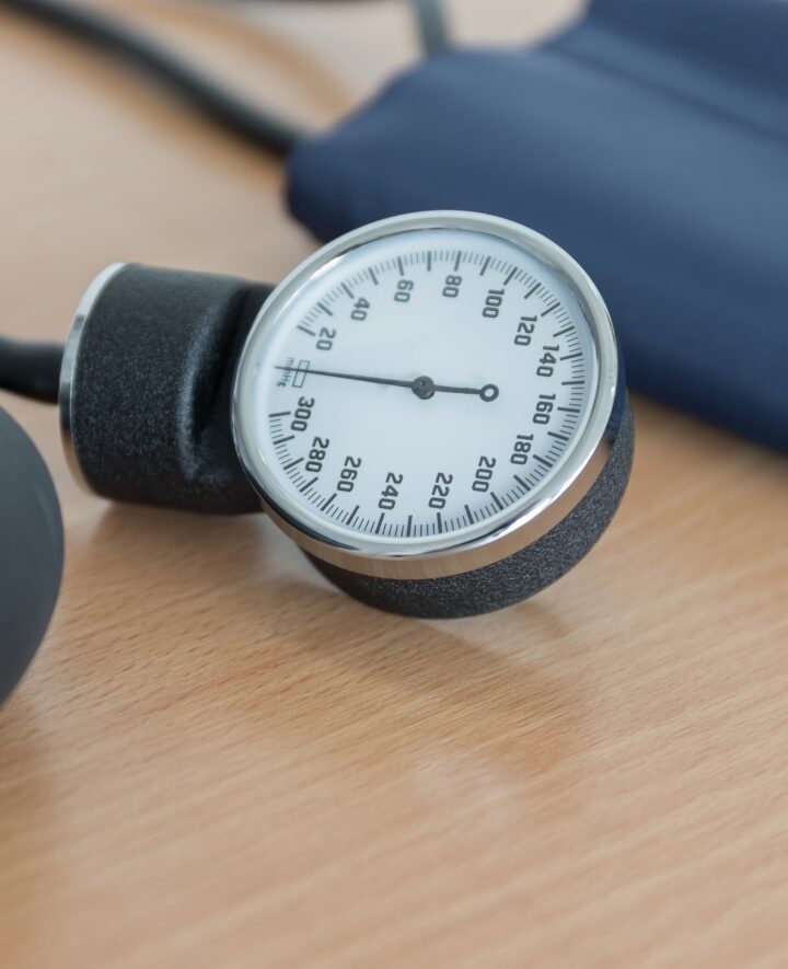 Image of blood-pressure cuff by Chompoo Suriyo/Shutterstock.com