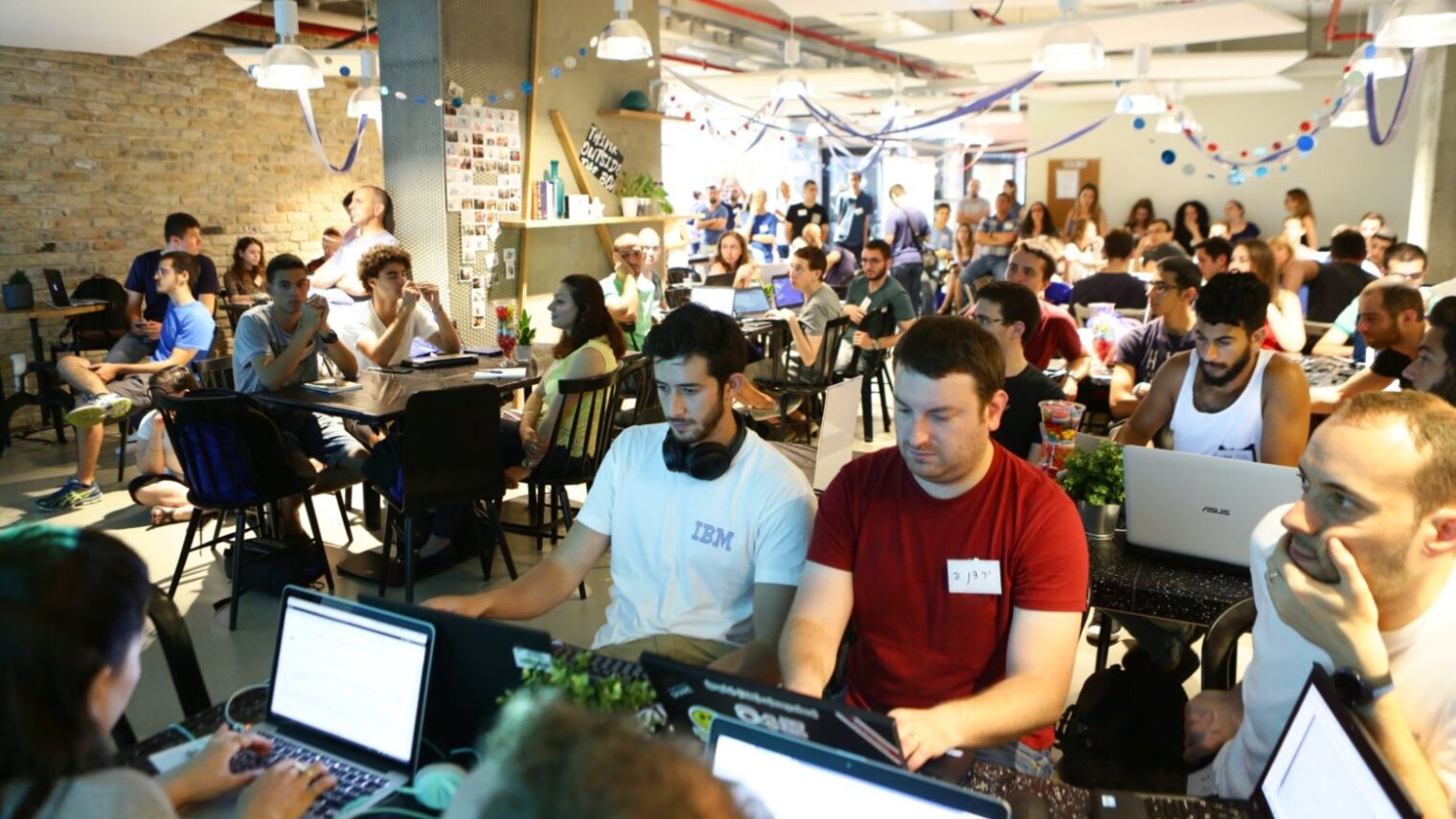 Hackers from the Ofek unit of the Air Force to design apps to solve challenges of people on the autism spectrum. Photo courtesy of ALUT