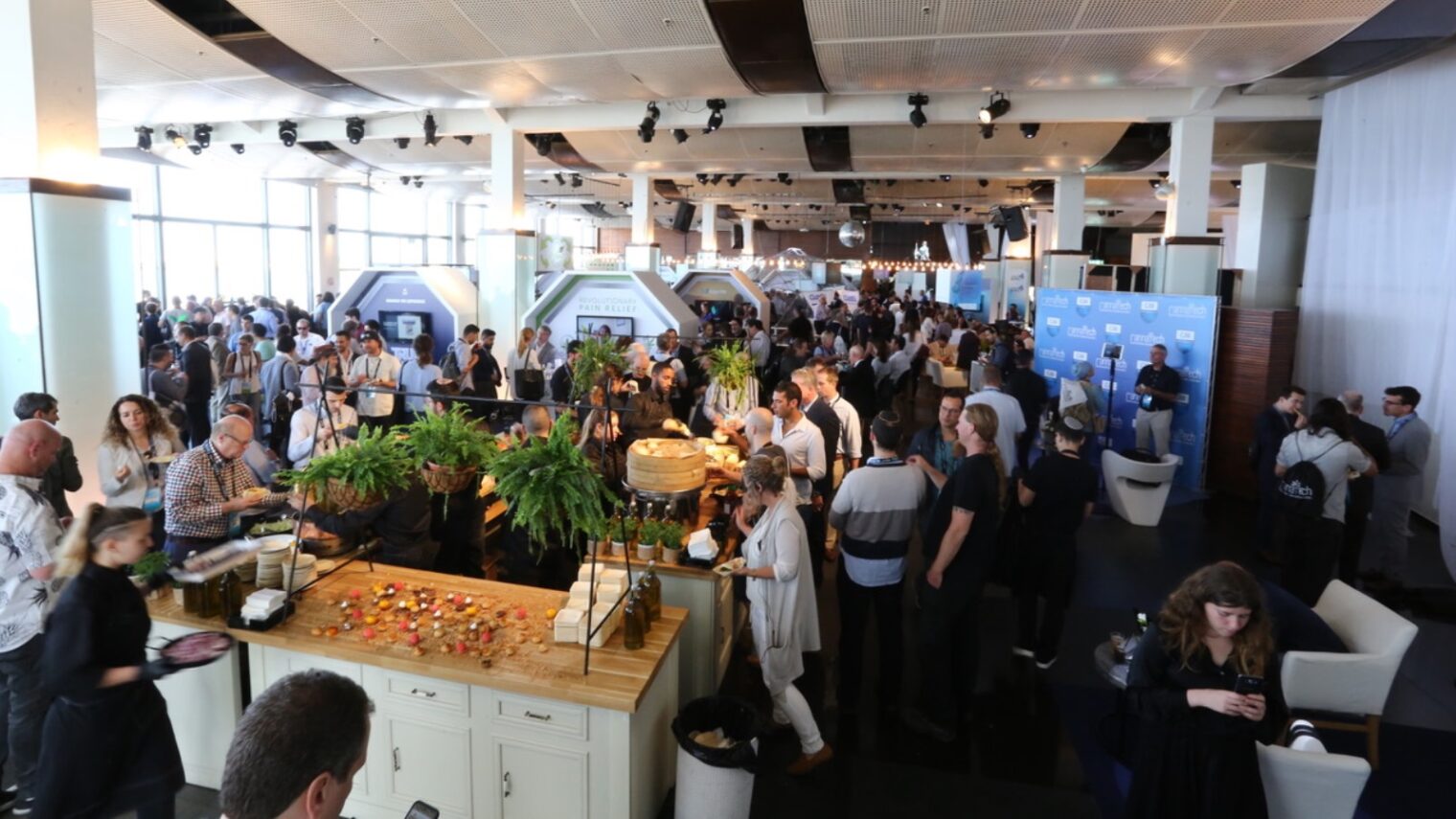 Some 800 people from 40 countries gathered at CannaTech Israel 2018 to network and learn. Photo by Tal Pais/Photogenim