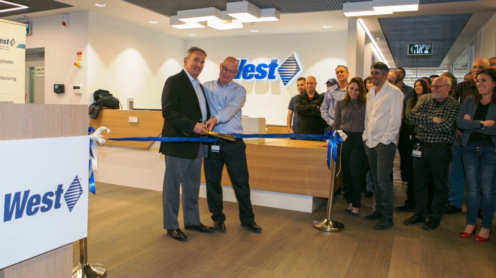 Ribbon-cutting ceremony for West Pharmaceuticals’ new Israeli Innovation and Technology Center, February 2018. Photo: courtesy