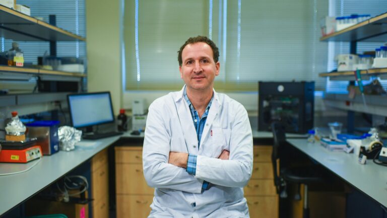 Technion Assistant Prof. Boaz Mizrahi helped develop a new technology for targeted drug delivery. Photo: courtesy