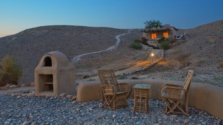 Glamping site at Midbara in Tzukim, eastern Negev. Photo by Dafna Tal/Israel Tourism Ministry