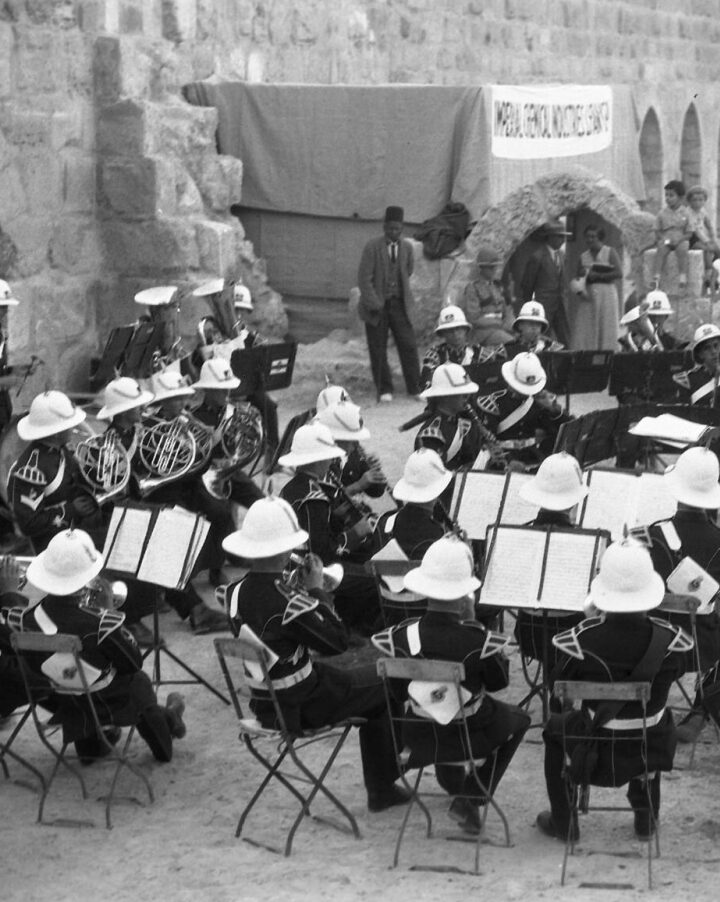Warwickshire Regiment Band playing in the Citadel courtyard, 1931. Photo by Zvi Oron/Central Zionist Archives Jerusalem
