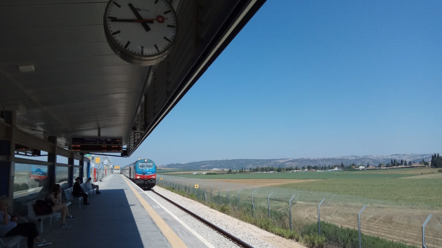 Israel Railways photo by Eli Halfin