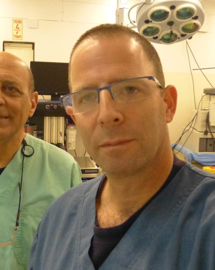 Vessi Medical’s cryogenics adviser Motti Simchon, left, and founder Eyal Kochavi. Photo: courtesy