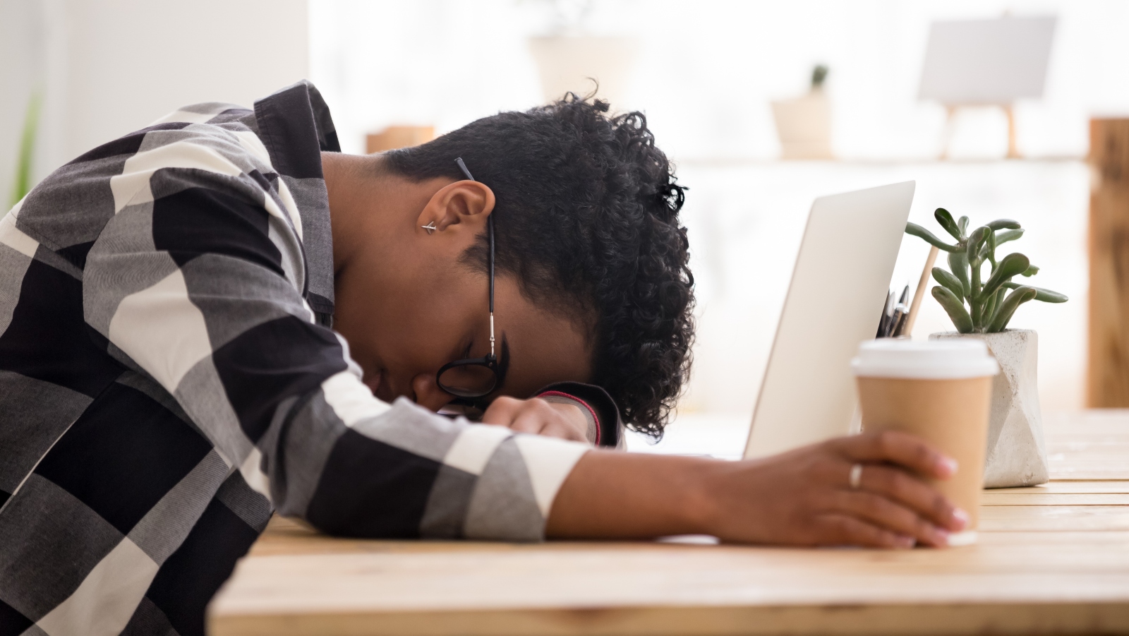 Illustrative image of a tired employee via Shutterstock.com