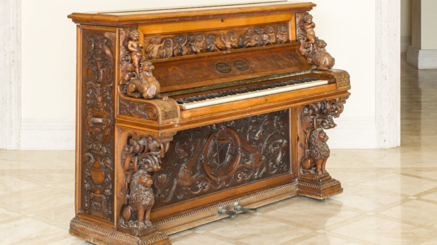 The Immortal Piano of Siena, up for auction in Israel. Photo courtesy of Winner’s Auction House