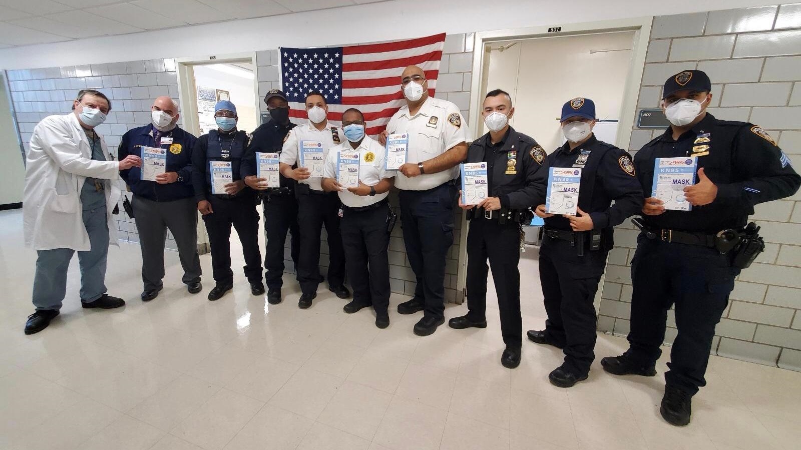 SmarAID distributes PPE to American police officers. Photo: courtesy