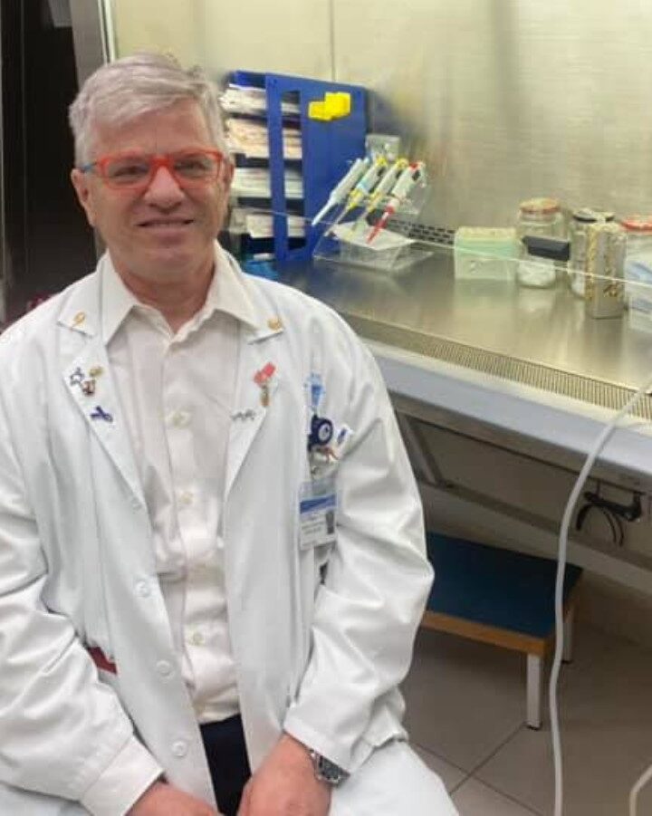 Dr. Nadir Arber in his lab where EXO-CD24 was developed. Photo courtesy of Tel Aviv Sourasky Medical Center.