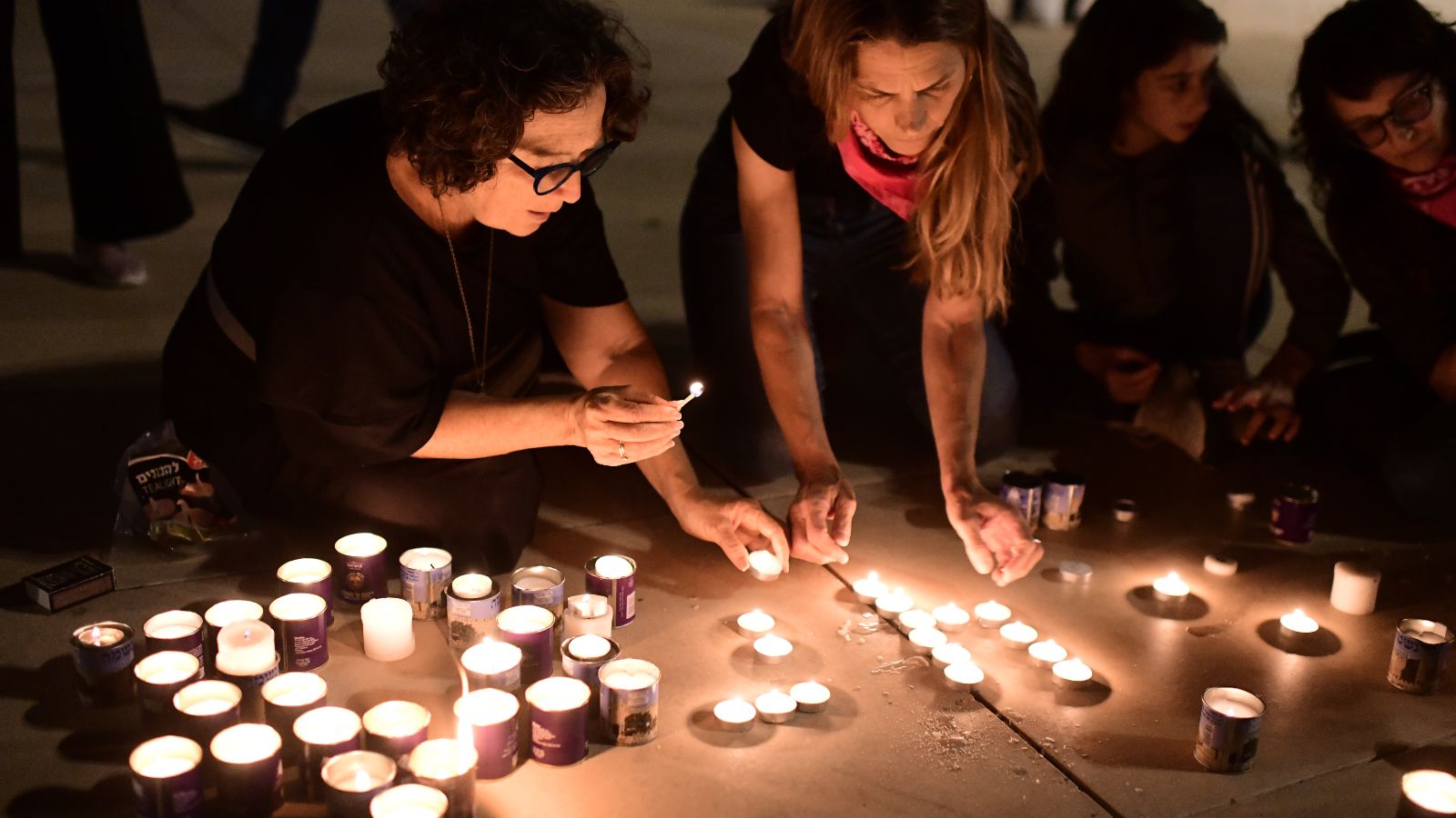 In Tel Aviv, Israelis light candles for the 45 victims who were killed in a stampede during celebrations at Mount Meron. Photo by Tomer Neuberg/Flash90