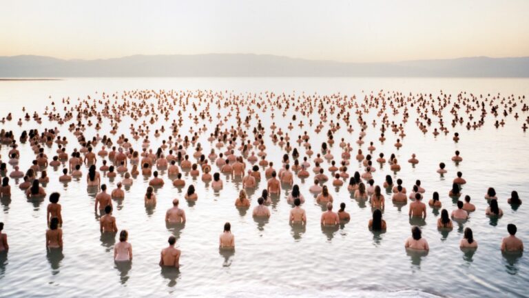 Dead Sea 6, 2011. Installation photograph by Spencer Tunick