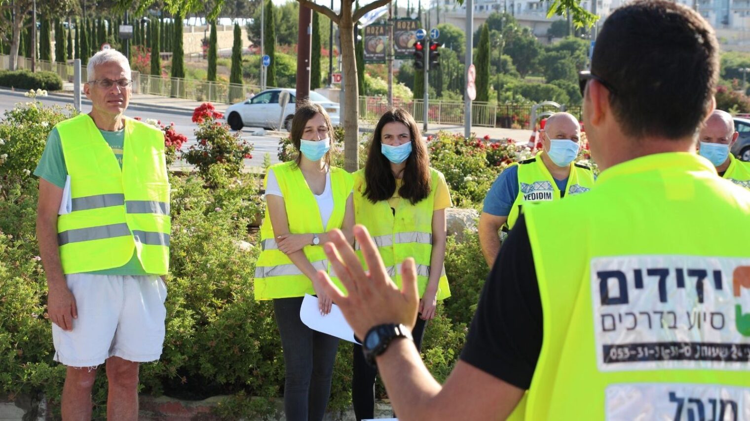 Yedidim is a large non-medical emergency organization with volunteers up and down the country. Photo courtesy of Yedidim