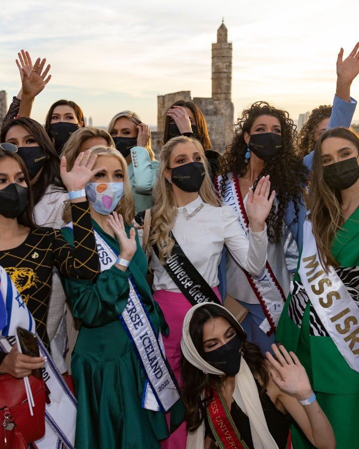 Miss Universe contestants visit the Old City of Jerusalem ahead of the 70th edition of the pageant, held in Israel for the first time. Photo by Olivier Fitoussi/Flash90
