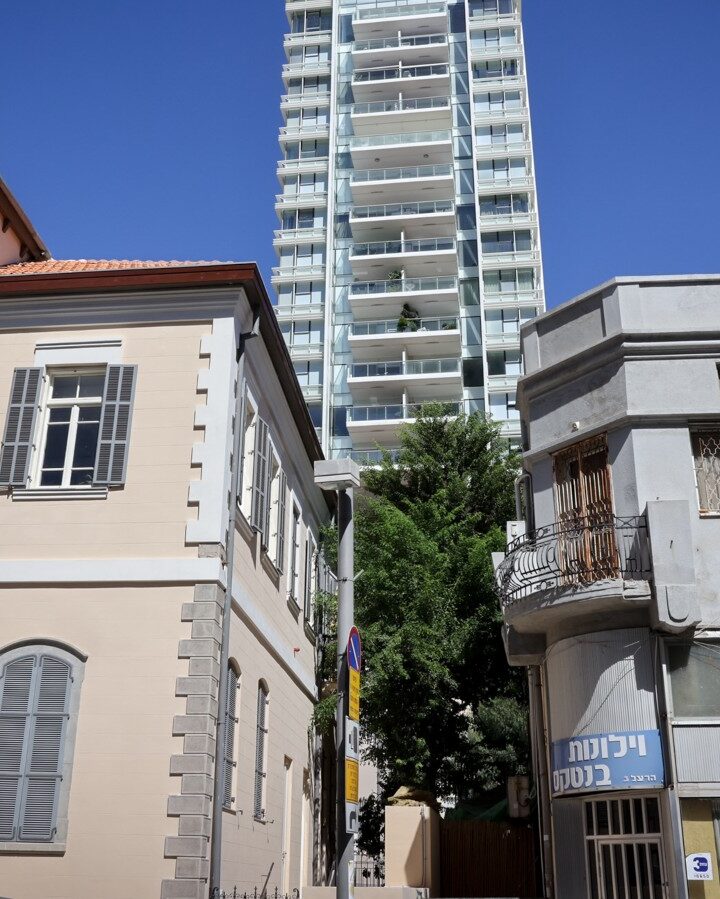 Old and new buildings around Rothschild Boulevard in Tel Aviv, September 2021. Photo by Nati Shohat/FLASH90