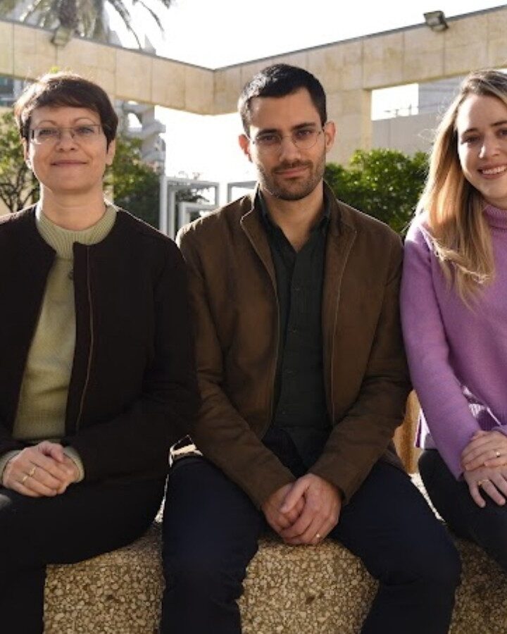 From left, Prof. Inna Slutsky and PhD students Daniel Zarhin and Refaela Atsmon. Photo by Dr. Tal Laviv.