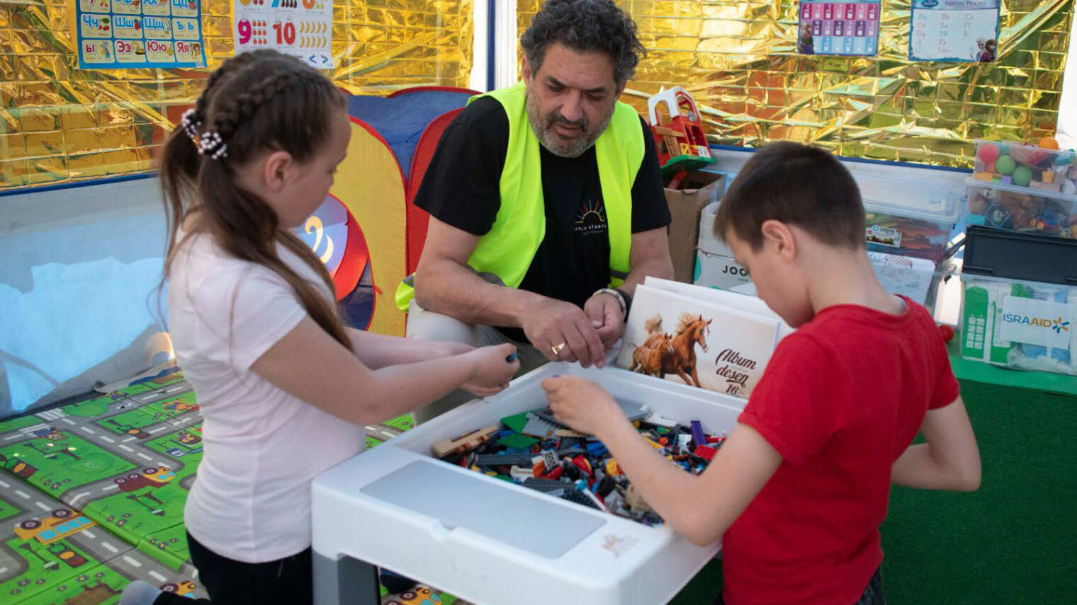 Ran Cohen, cofounder of Early Starter International, working in the child-friendly space for refugee Ukrainian kids in Moldova. Photo courtesy of SID-Israel