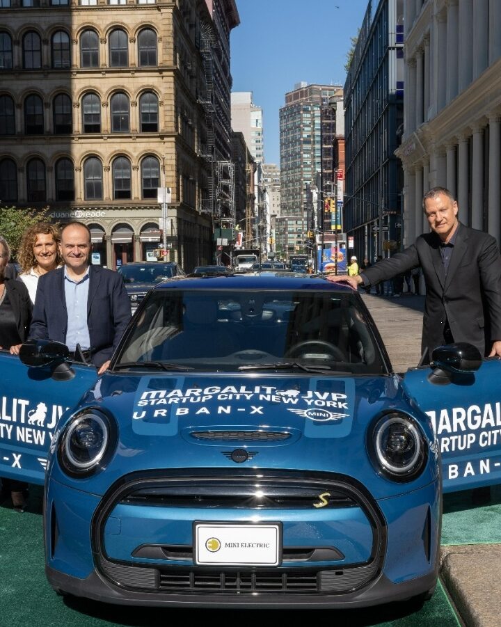 Erel Margalit (at driver’s door) and representatives from Mini, Urban-X and JVP Partners outside Margalit Startup City in SoHo, New York. Photo by Shahar Azaran