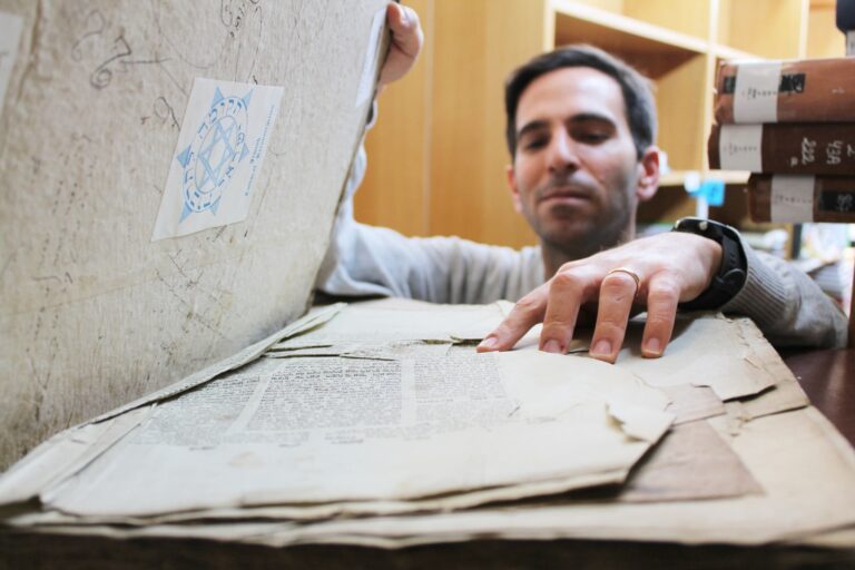 Handwritten medieval Hebrew manuscripts will be searchable