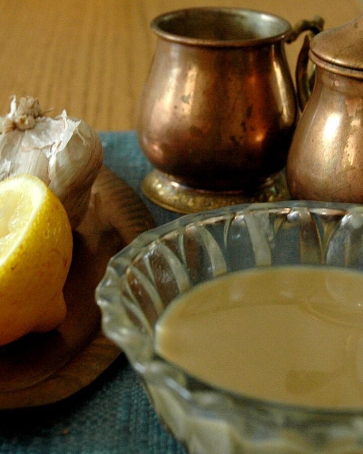 Traditional tahini with lemon and garlic. Photo by Gilabrand via Wikimedia Commons