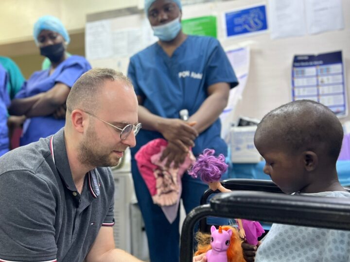 Sheba's Dr. Mattan Arazi treating a patient in Ilorin, Nigeria, January 9, 2023. Photo courtesy of Sheba Medical Center
