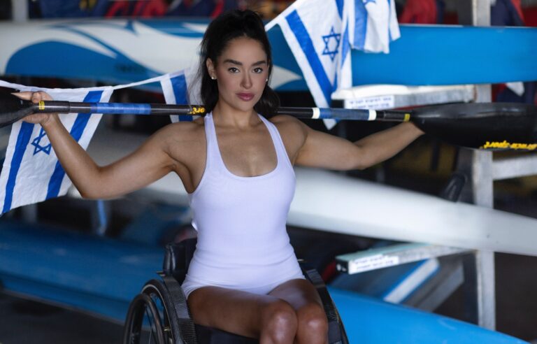 Flag Bearers photo exhibit showcases Israeli Paralympians