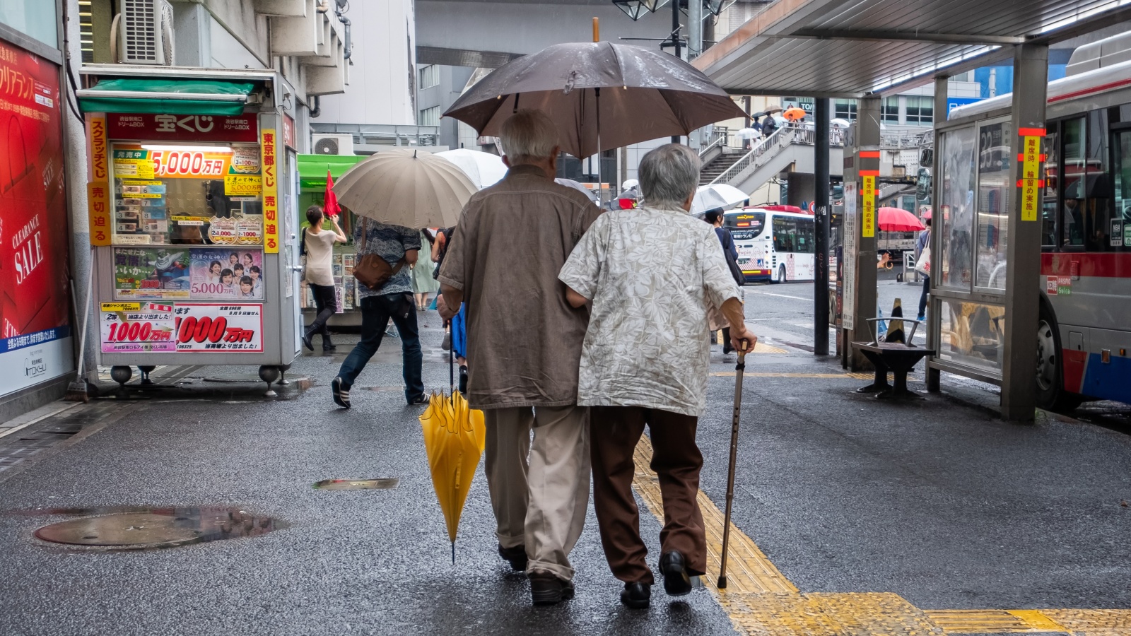 プライバシーを侵害せずに日本の高齢化社会を守る