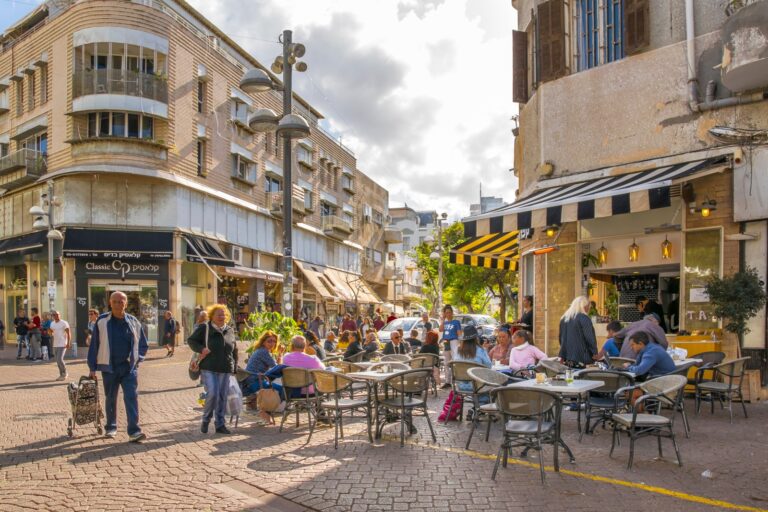 The ultimate guide to eating out at a restaurant in Israel