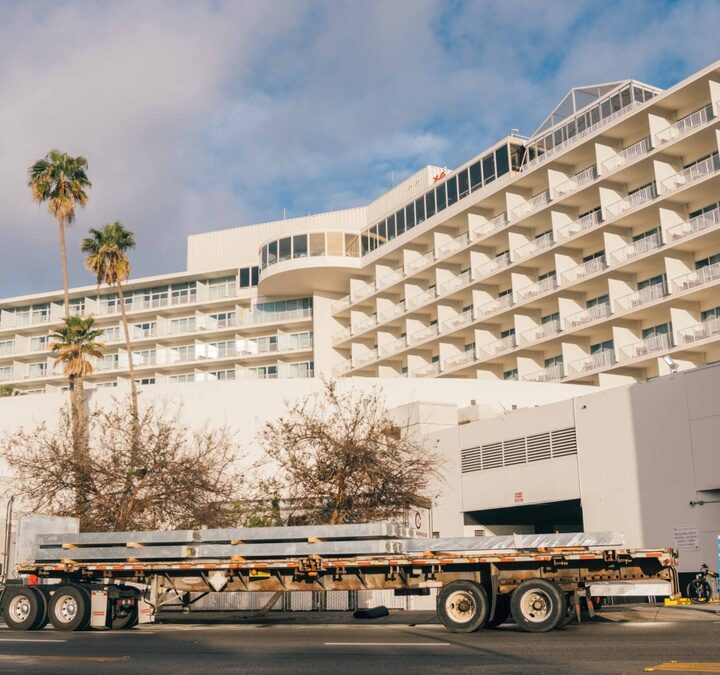 The IceBrick system arriving at the Beverly Hilton to cut down on carbon emissions. Photo courtesy of Nostromo Energy