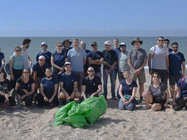 Capitolis employees volunteering in Tel Aviv as part of Capitolis Connects. Photo courtesy of Capitolis