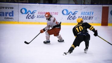 Playing hockey at OneIce Arena in Tnuvot. Photo courtesy of Israel Elite Hockey League