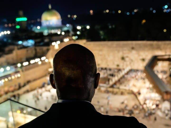New York Mayor Eric Adams looking out over the Western Wall and Dome of the Rock in Jerusalem. Photo by Michael Appleton/New York City Mayor’s Office